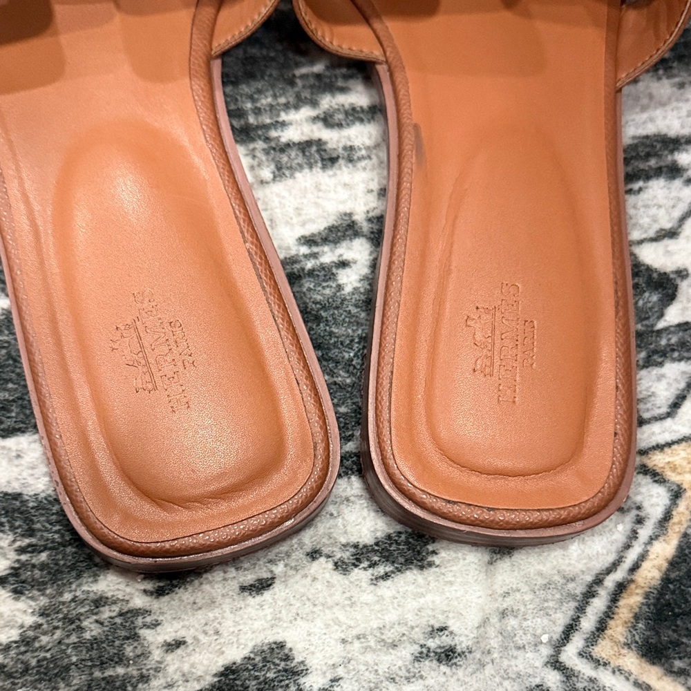 Hermes Tan Leather Women's Shoes - Picture 3 of 3